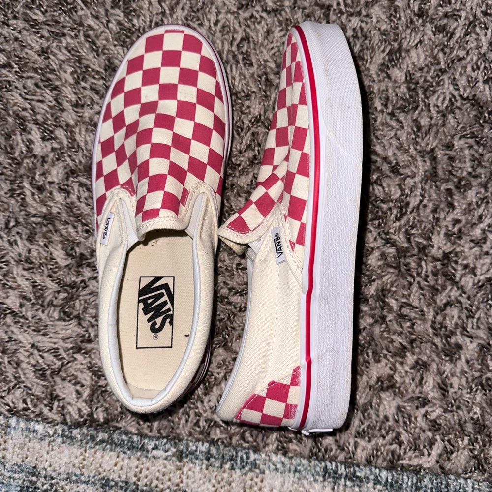 Vans red checkered shoes women’s 7 men’s 5 in half